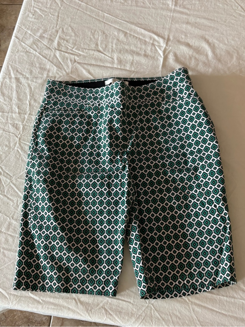 Madison Black, Green and White Printed Pencil Skirt